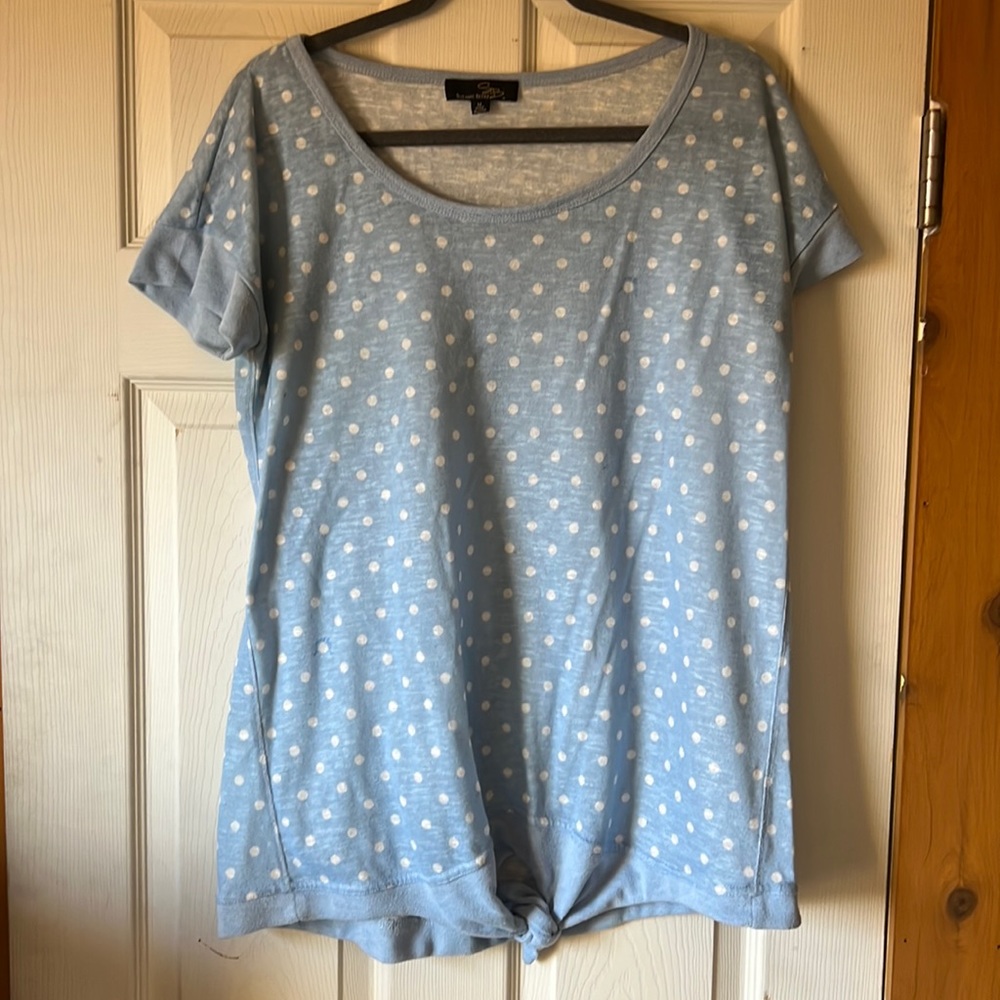 Light blue pokadot tie front top